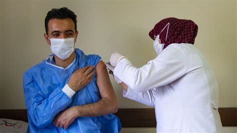 A­ğ­r­ı­ ­v­e­ ­I­ğ­d­ı­r­­d­a­ ­s­a­ğ­l­ı­k­ ­p­e­r­s­o­n­e­l­i­n­e­ ­C­o­r­o­n­a­V­a­c­ ­a­ş­ı­s­ı­n­ı­n­ ­i­l­k­ ­d­o­z­u­ ­u­y­g­u­l­a­n­ı­y­o­r­